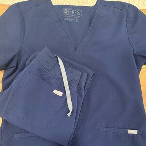 FIGS - Dusty Blue Casma Scrub Top™p & Zamora Jogger Scrub Pants